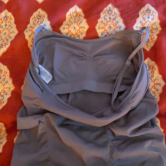 Lole Ruched Spaghetti Strap Tank Too - Picture 4 of 4